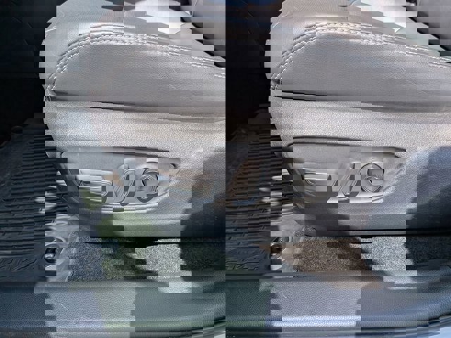 Used 2025 Toyota RAV4 Limited w/ Weather Package image 16