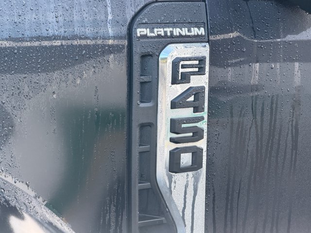 Certified 2025 Ford F450 Platinum w/ Platinum Plus Package AWD/4WD image 9