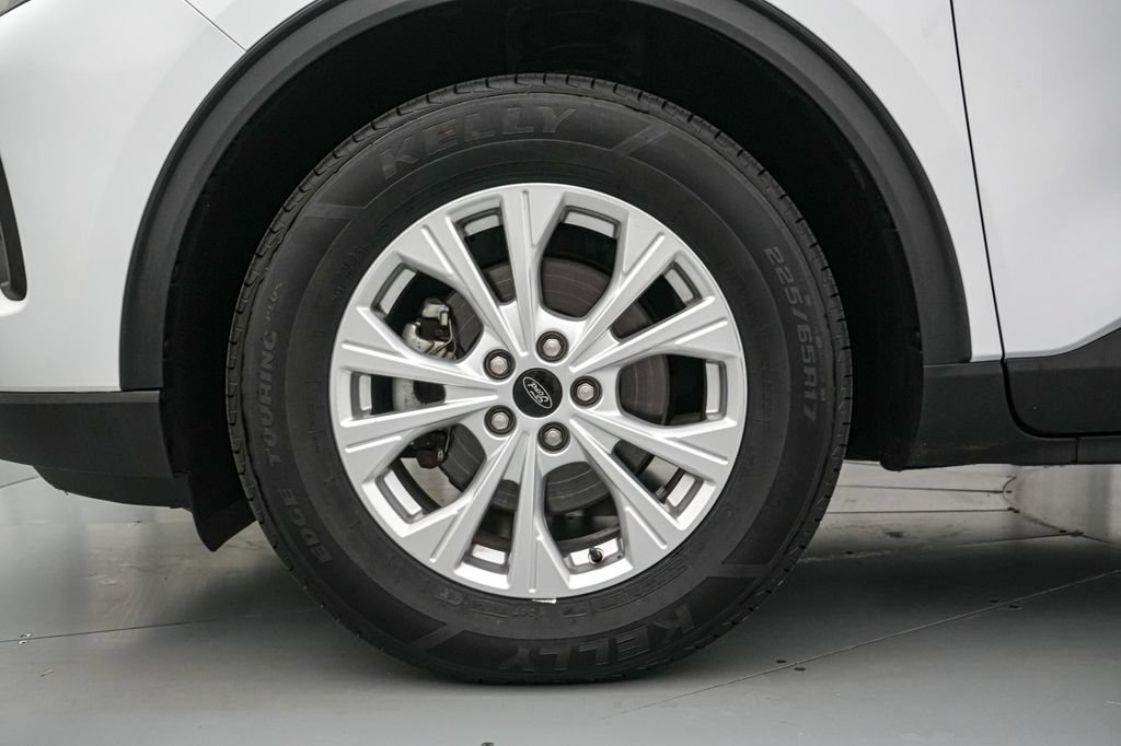 Certified 2023 Ford Escape Active AWD/4WD image 10