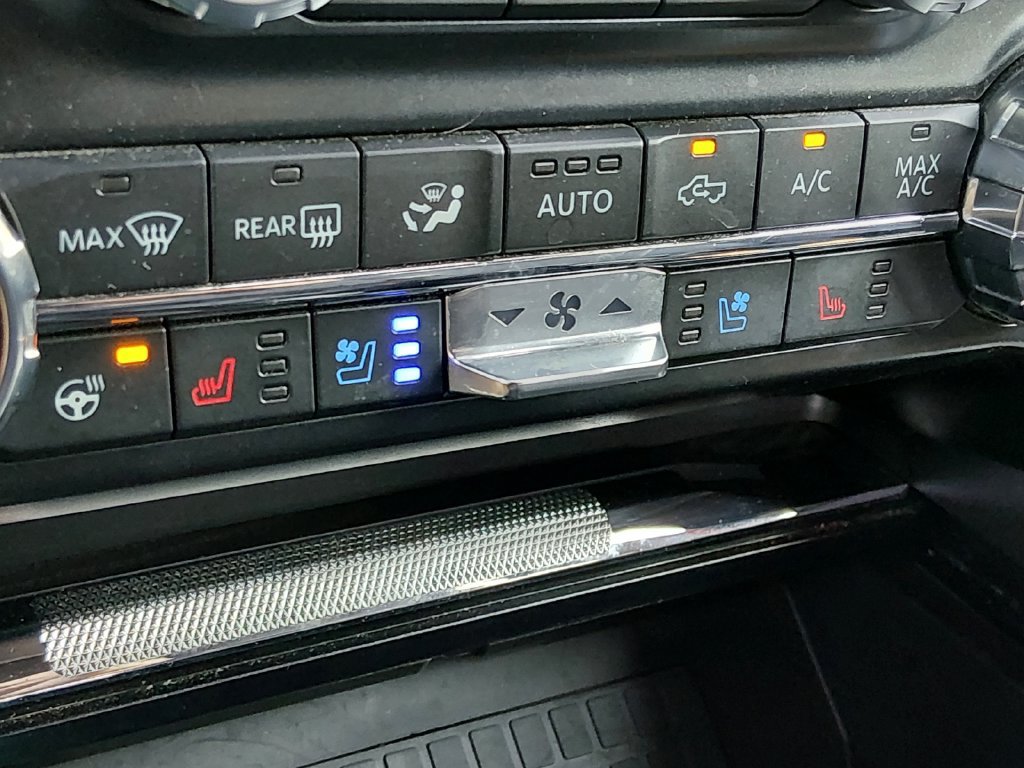 Certified 2021 Ford F150 Platinum w/ Equipment Group 701A High AWD/4WD image 22