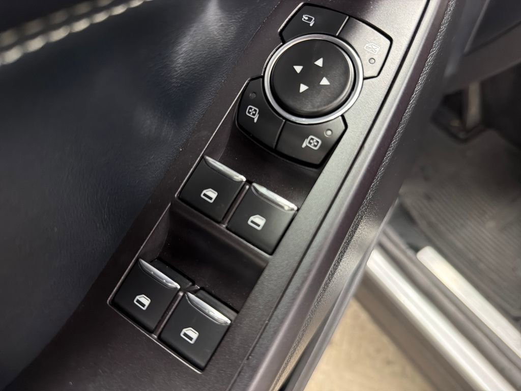 Certified 2020 Ford Explorer Limited RWD image 17