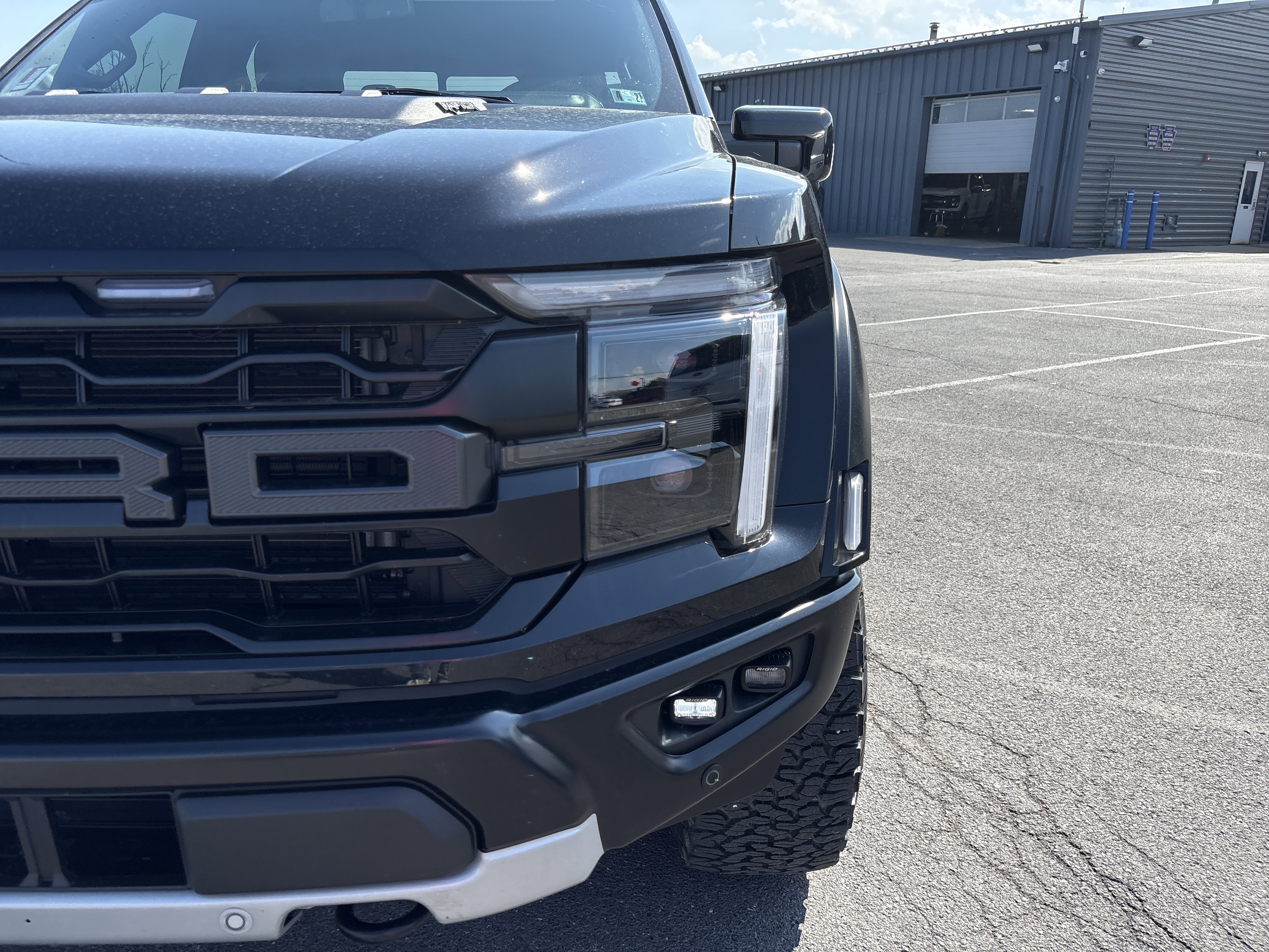 Certified 2025 Ford F150 Raptor AWD/4WD image 15