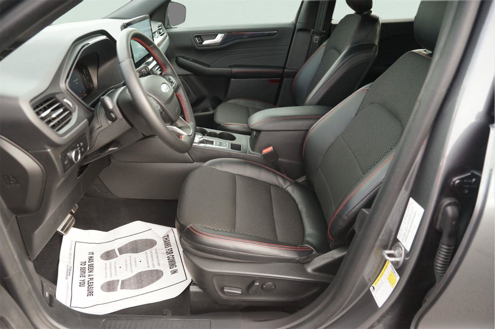 Certified 2023 Ford Escape ST-Line w/ Tech Pack #1 AWD/4WD image 9