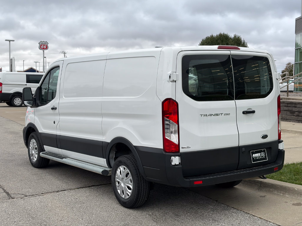 Certified 2025 Ford Transit 250 Low Roof w/ Exterior Upgrade Package RWD image 4