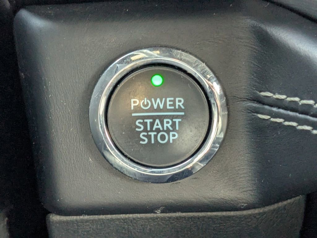 Certified 2022 Ford F150 Lightning Platinum image 31