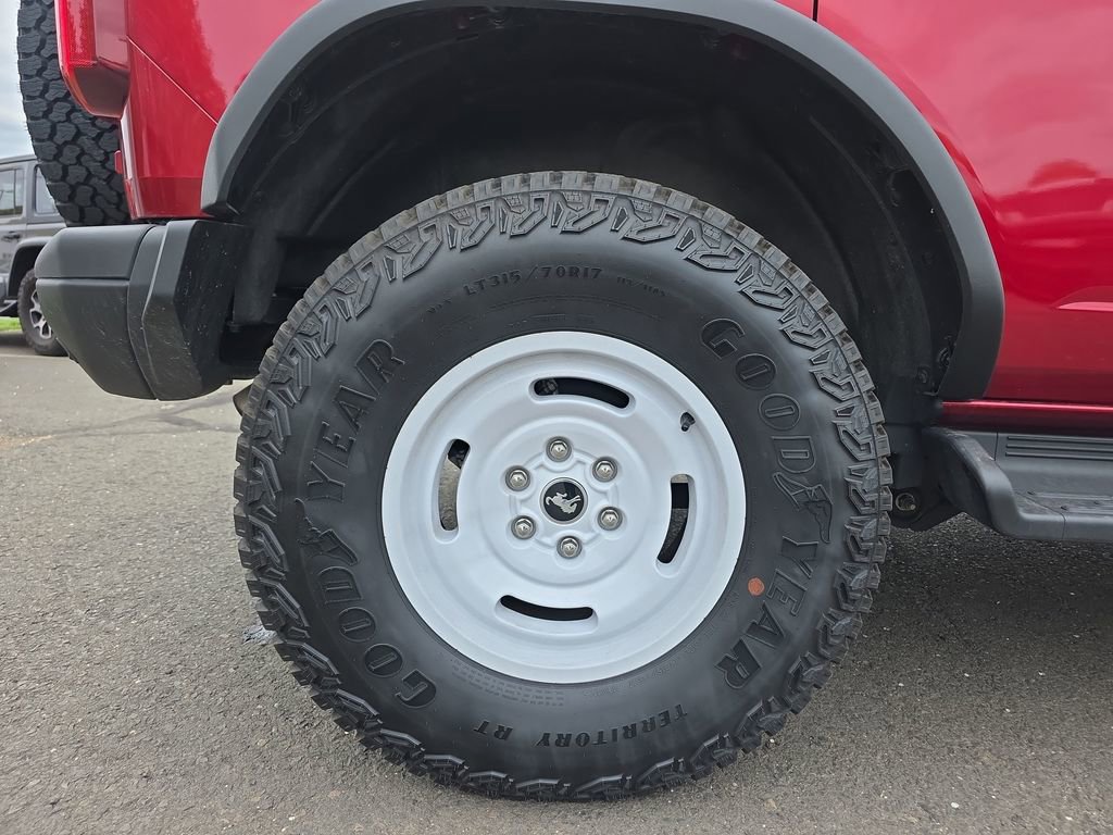Certified 2025 Ford Bronco Heritage Edition AWD/4WD image 11