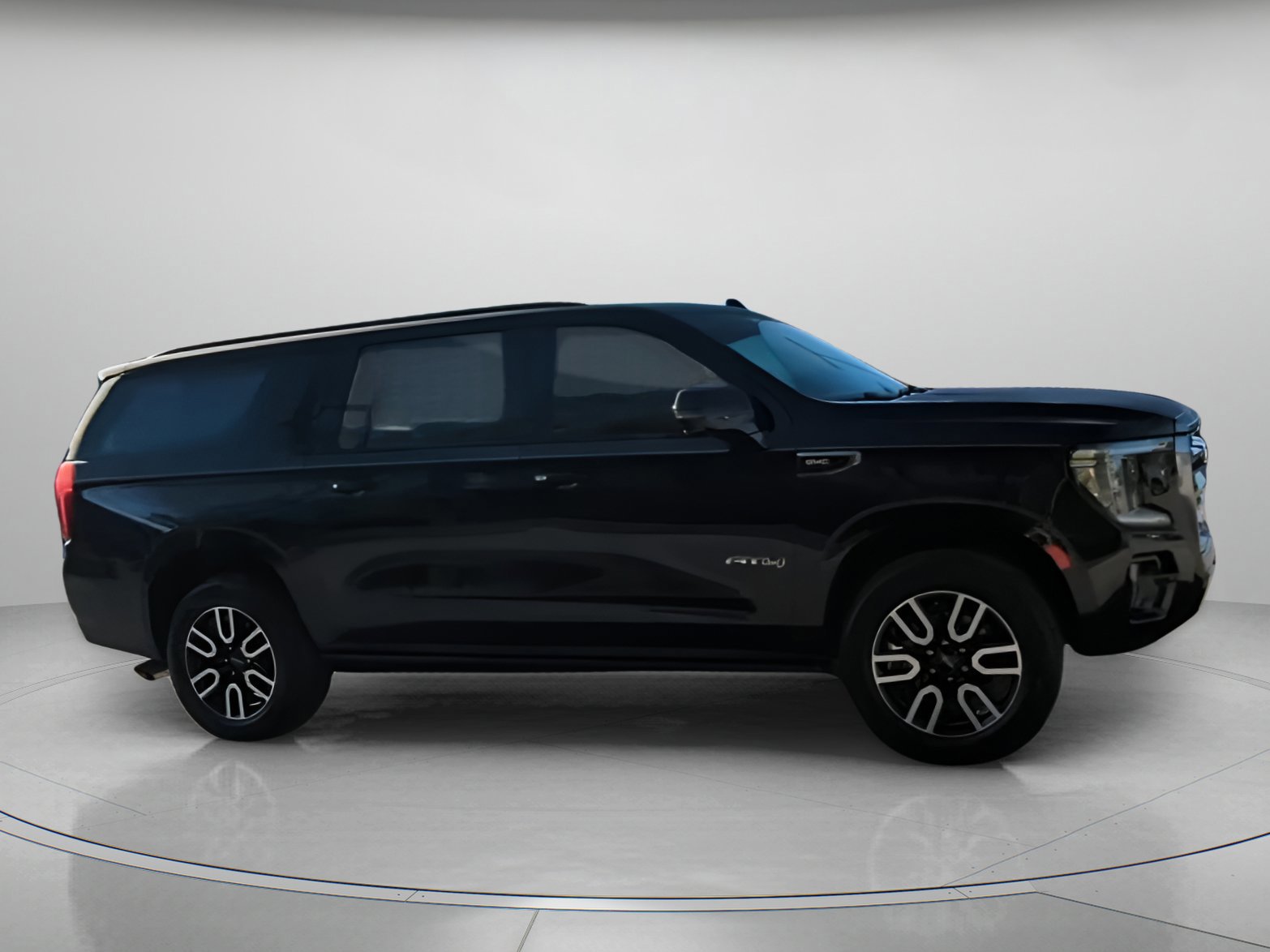 Used 2021 GMC Yukon XL AT4 w/ AT4 Premium Package image 27