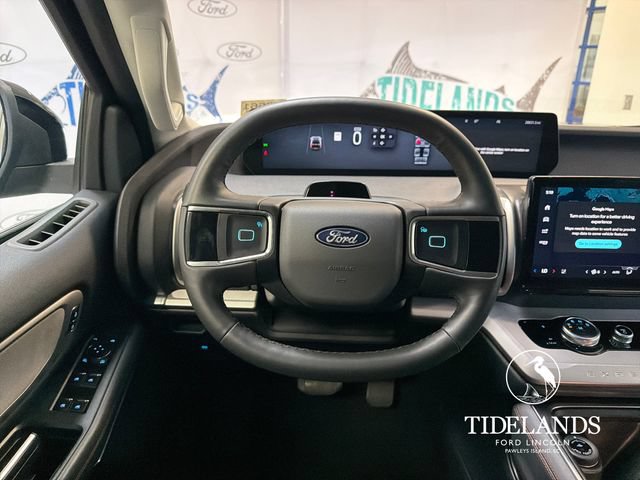 Certified 2025 Ford Expedition Active RWD image 17