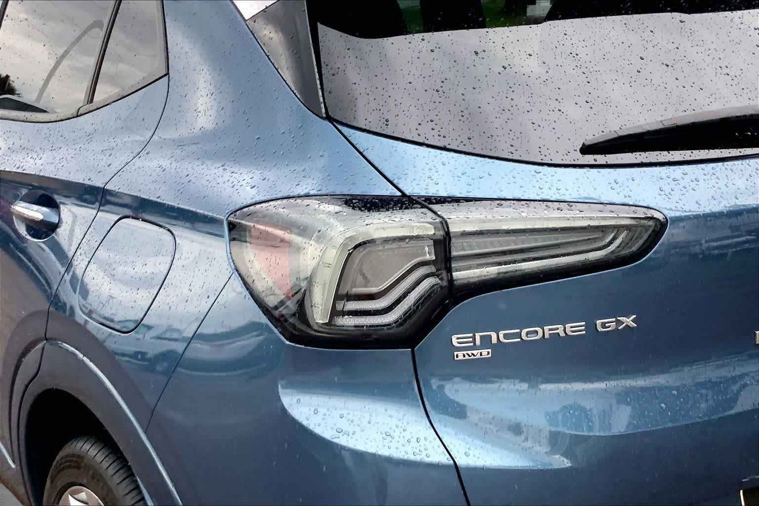 Used 2024 Buick Encore GX Avenir AWD/4WD image 29