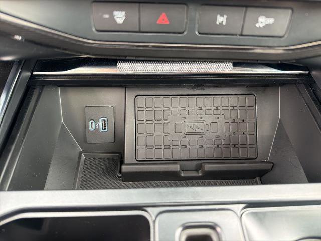 Certified 2024 Ford F150 Lightning Platinum image 25