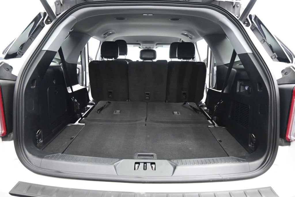 Certified 2021 Ford Explorer XLT w/ Equipment Group 202A RWD image 20