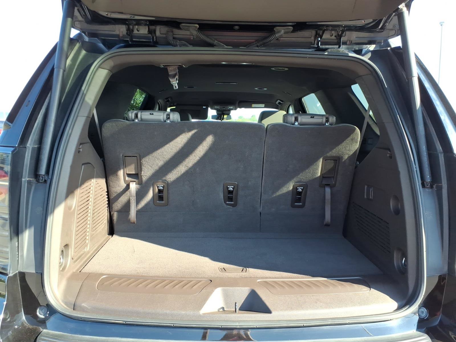 Used 2025 Chevrolet Tahoe LT AWD/4WD image 17