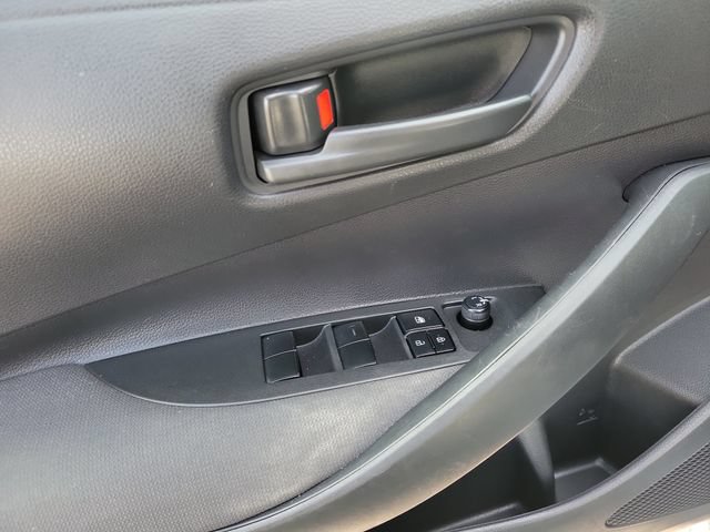 Used 2022 Toyota Corolla LE FWD image 20