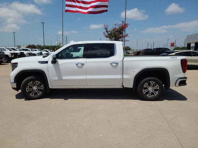 Used 2026 GMC Sierra 1500 SLT AWD/4WD image 3
