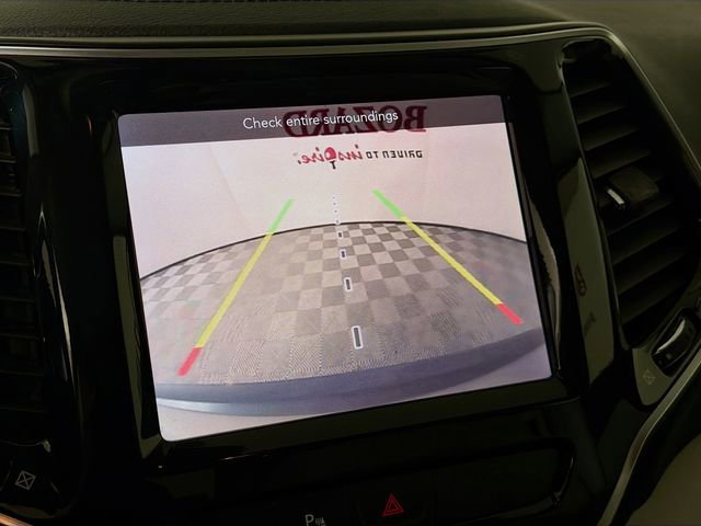 Used 2019 Jeep Cherokee Limited image 16