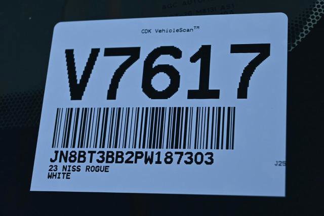 Used 2023 Nissan Rogue SV image 37