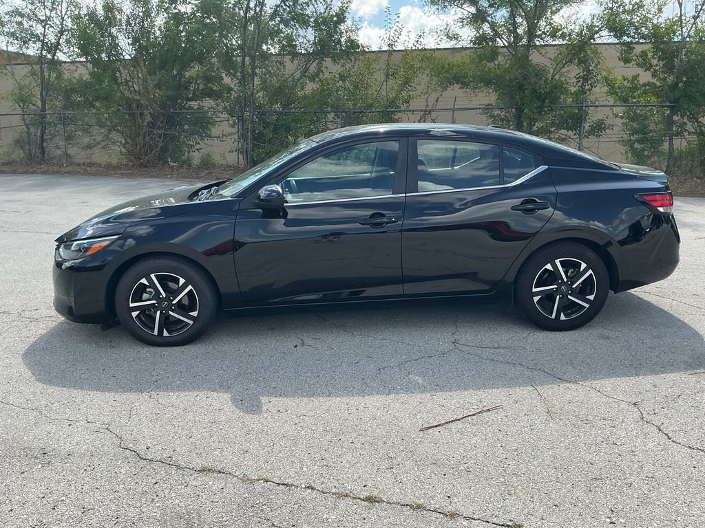 Used 2024 Nissan Sentra SV FWD image 6