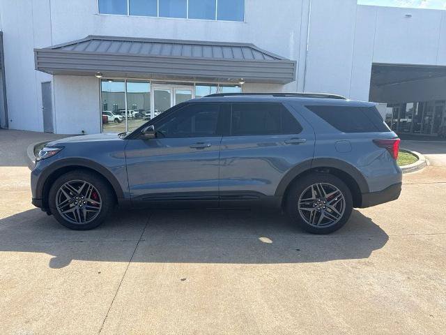 Certified 2025 Ford Explorer ST AWD/4WD image 4