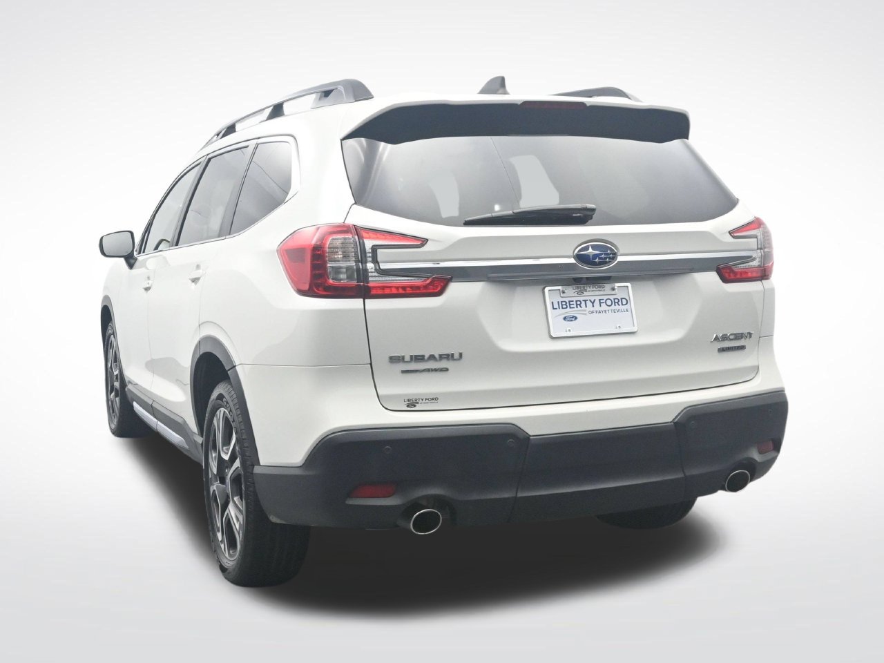 Used 2023 Subaru Ascent Limited AWD/4WD image 9