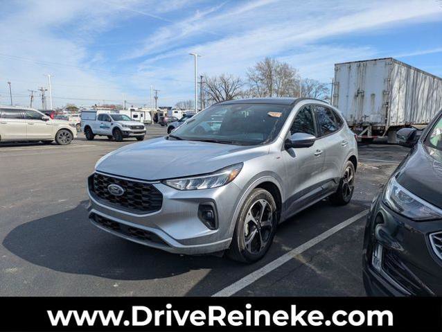 Certified 2023 Ford Escape ST-Line Select w/ Tech Pack #2 image 6