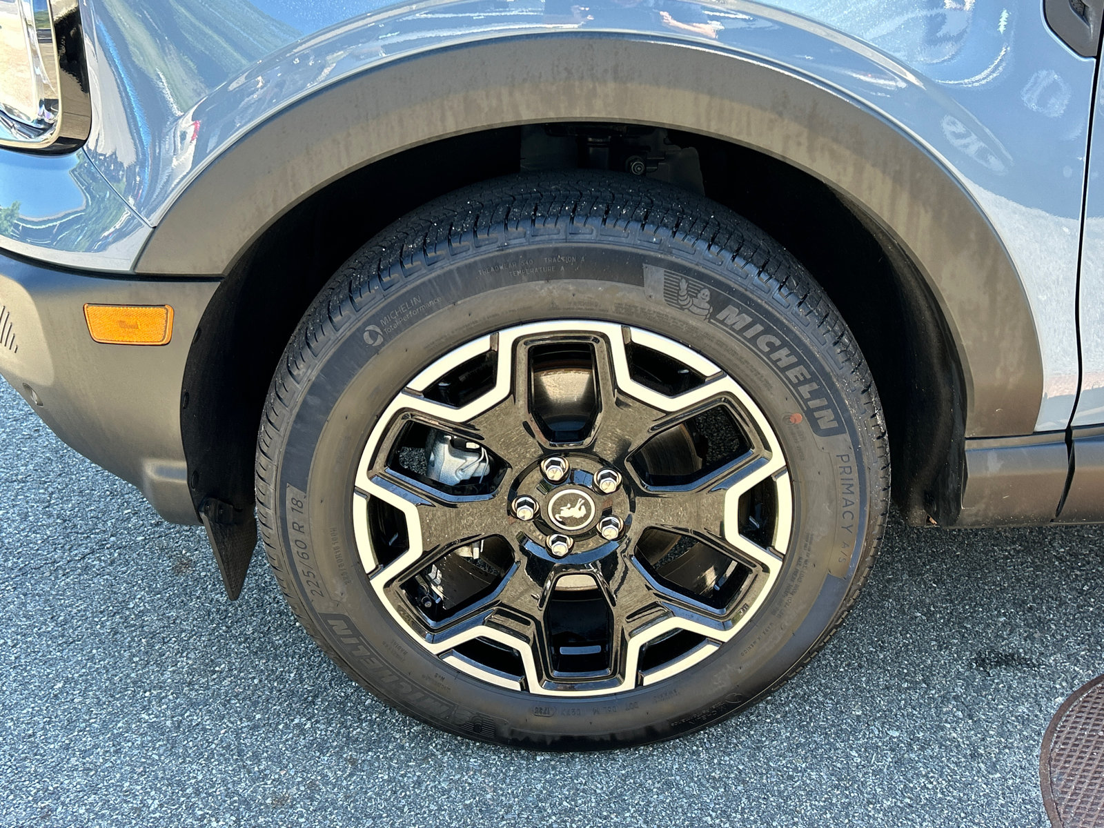 Certified 2025 Ford Bronco Sport Outer Banks w/ Outer Banks Tech Package+ AWD/4WD image 8