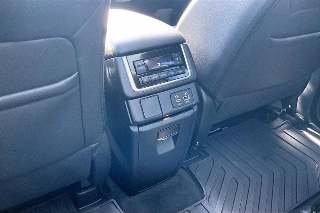 Used 2024 Subaru Ascent Onyx Edition Limited AWD/4WD image 34