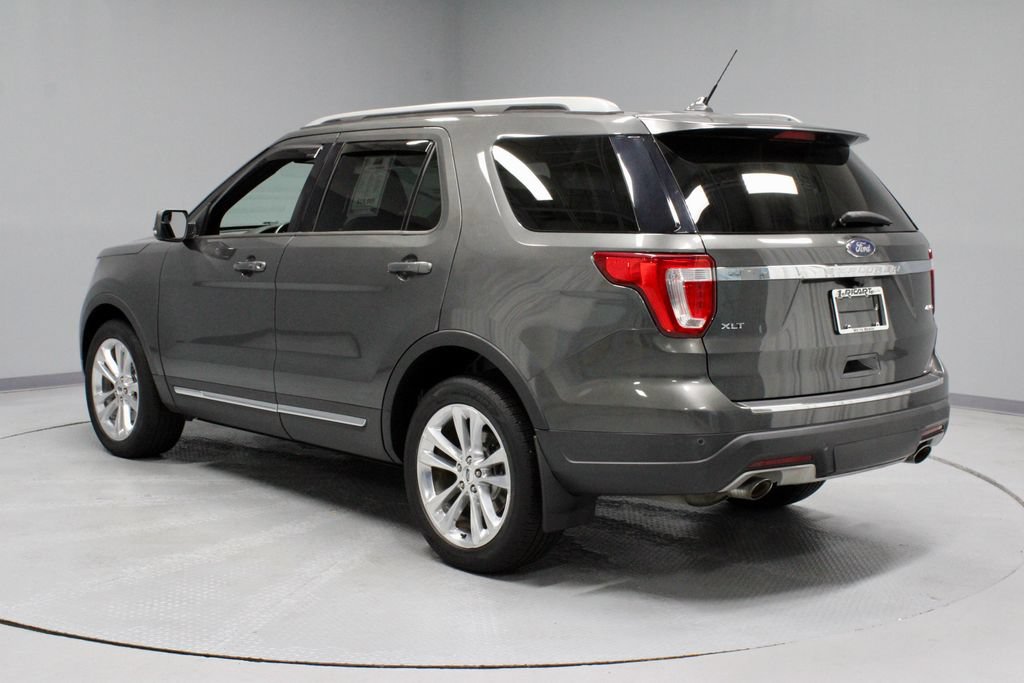Certified 2018 Ford Explorer XLT w/ Equipment Group 202A AWD/4WD image 10