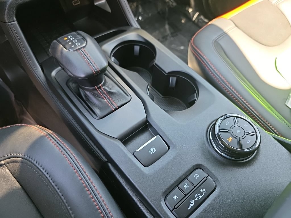 Certified 2025 Ford Ranger Raptor AWD/4WD image 16