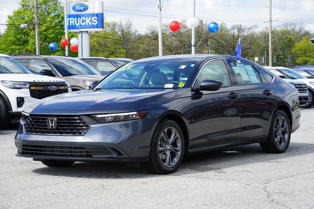 Used 2024 Honda Accord EX image 3