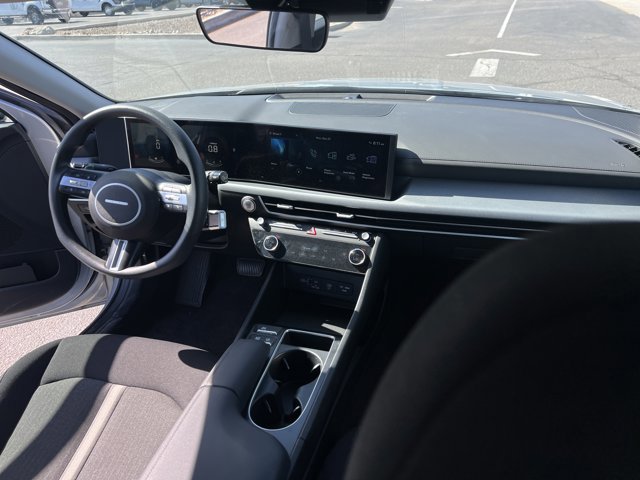 Used 2025 Hyundai Sonata SEL FWD image 15