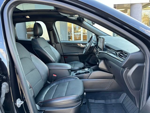 Certified 2023 Ford Escape ST-Line w/ Tech Pack #1 image 58