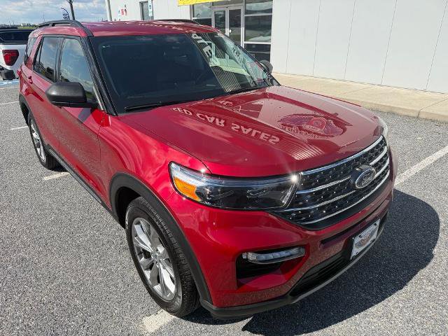 Certified 2023 Ford Explorer XLT w/ Equipment Group 202A AWD/4WD image 2