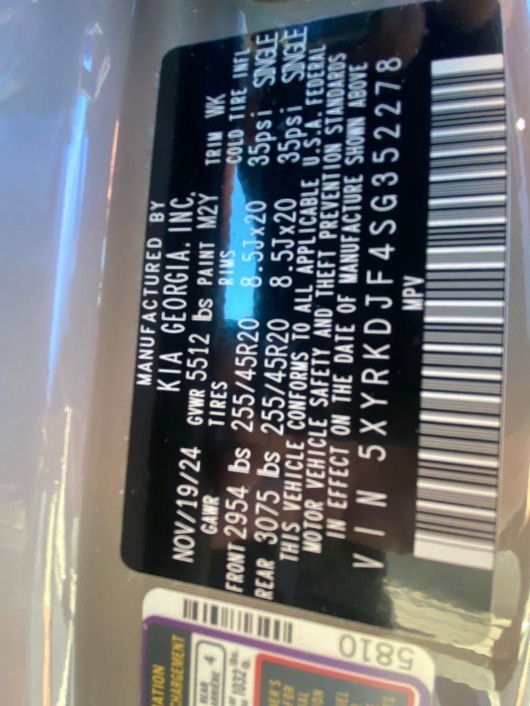 Used 2025 Kia Sorento SX Prestige image 32