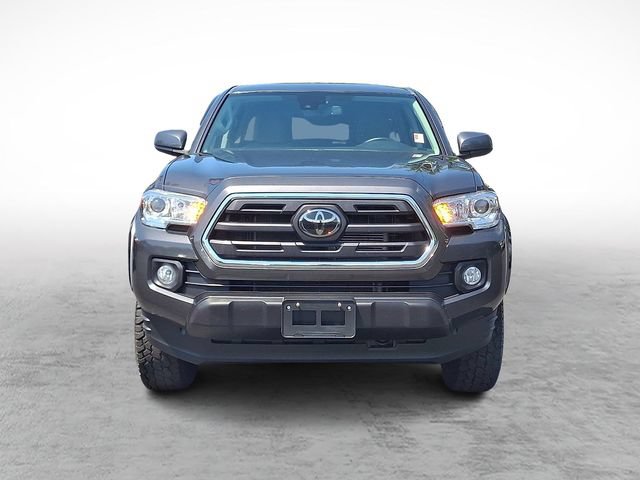 Used 2019 Toyota Tacoma SR5 AWD/4WD image 2