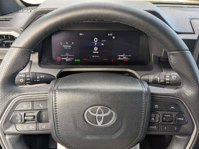 Used 2025 Toyota 4Runner TRD Off-Road Premium AWD/4WD image 29