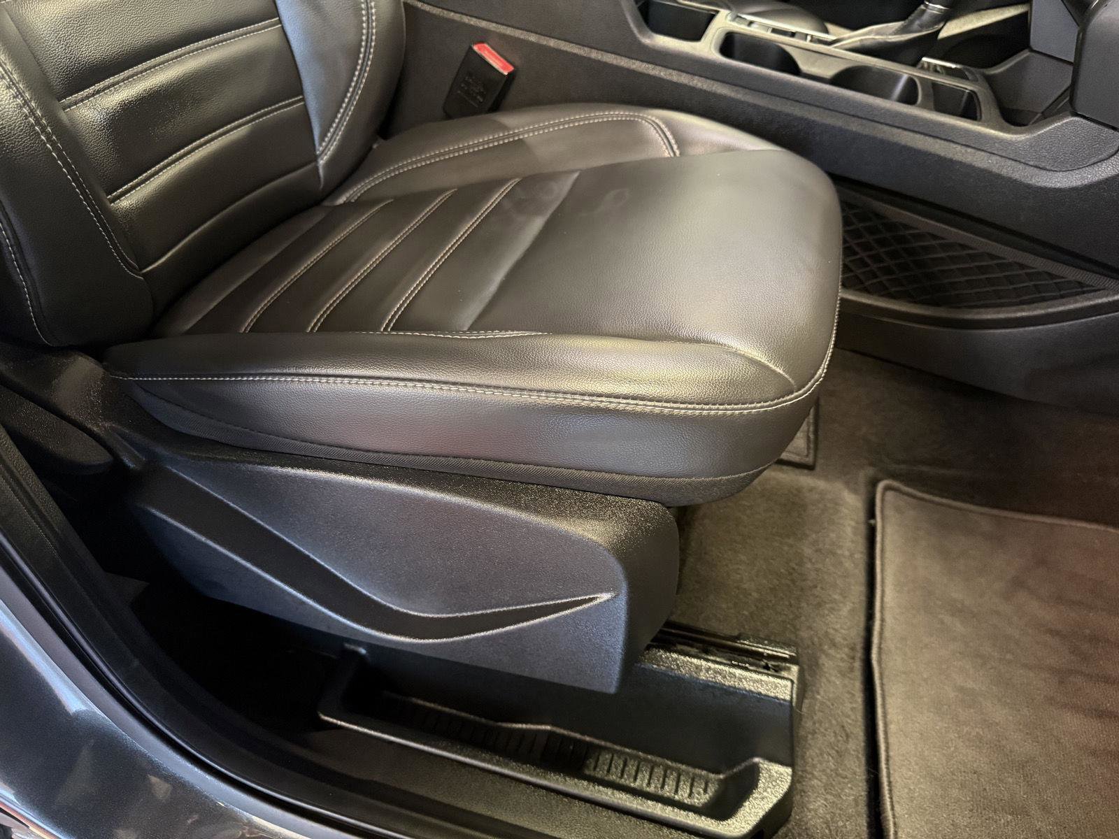 Certified 2019 Ford Escape SEL image 20