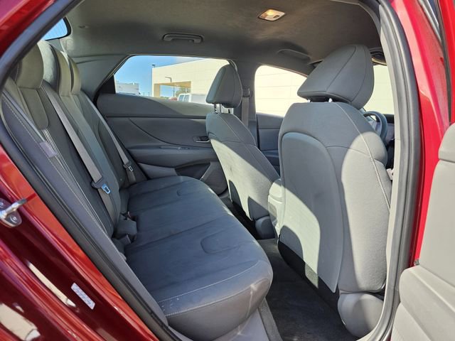 Used 2024 Hyundai Elantra SEL image 27