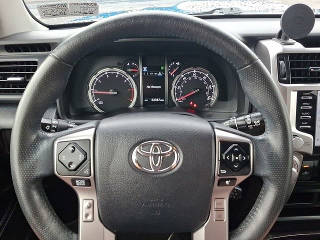 Used 2022 Toyota 4Runner TRD Sport w/ Technology Package AWD/4WD image 19