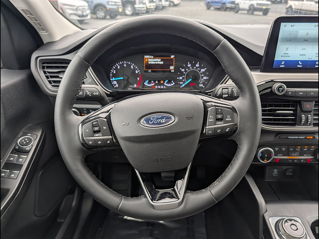Certified 2022 Ford Escape SE w/ SE Sport Appearance Package AWD/4WD image 17