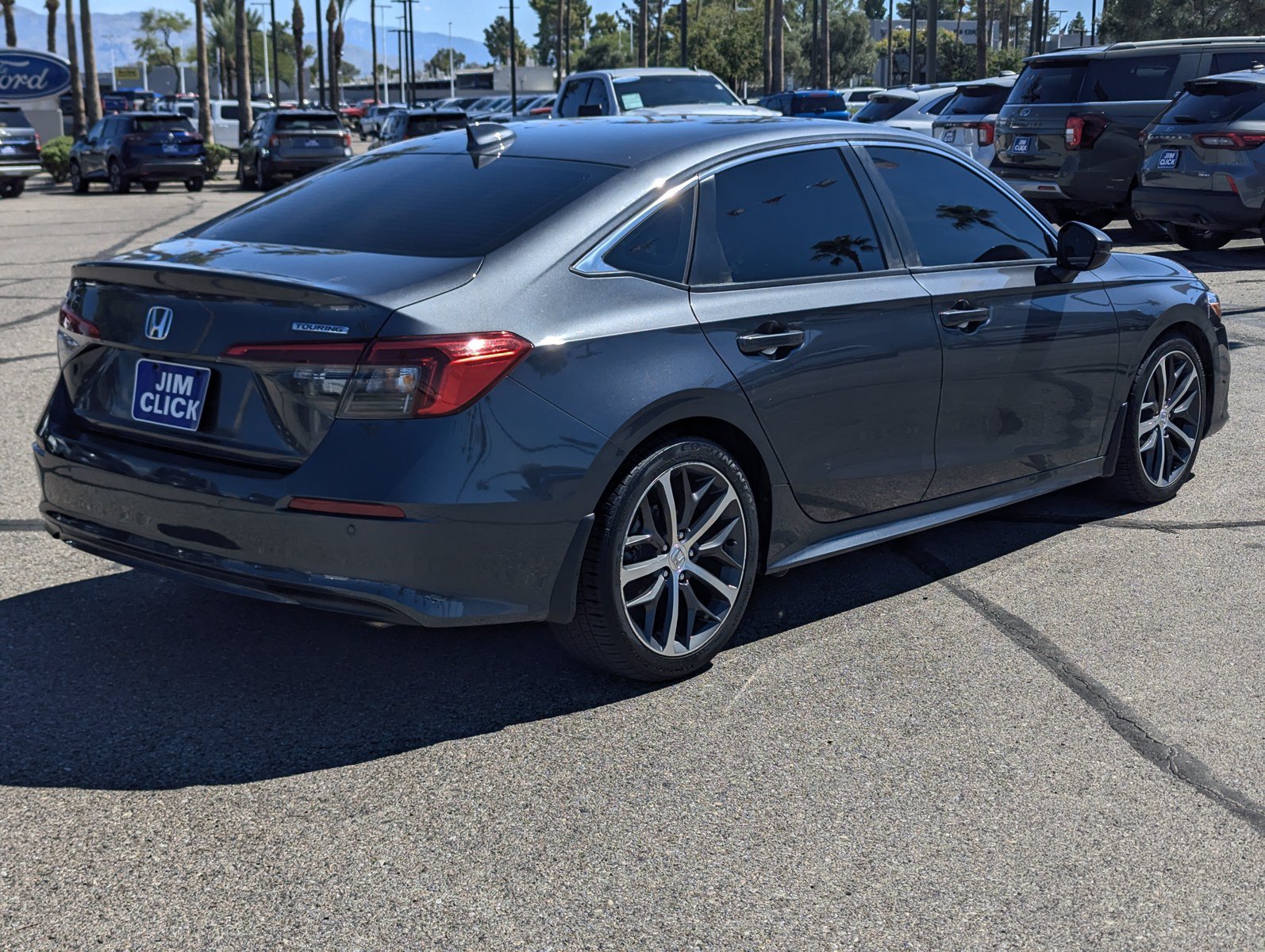 Used 2022 Honda Civic Touring image 2