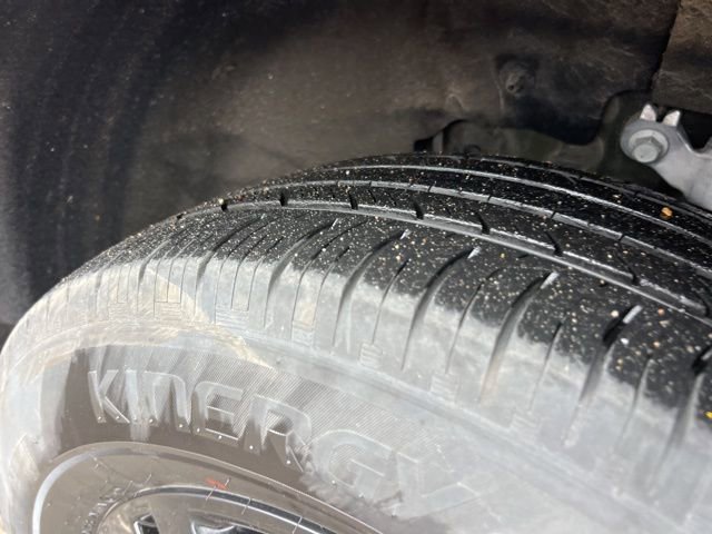 Certified 2024 Ford Explorer XLT w/ Equipment Group 202A image 28