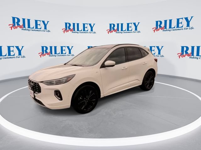 Certified 2023 Ford Escape ST-Line Elite w/ Premium Technology Package AWD/4WD image 4
