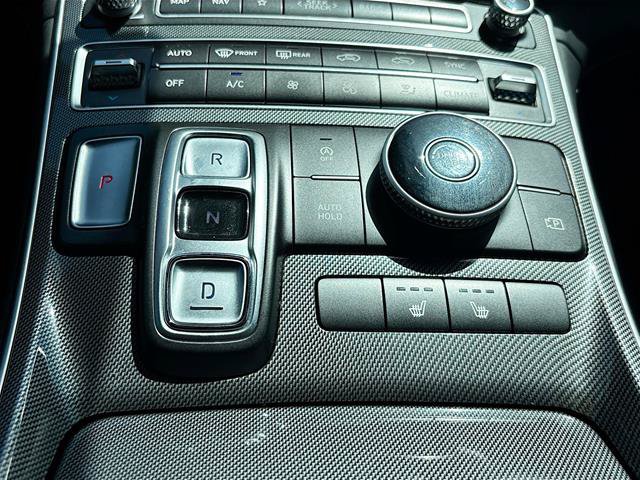 Used 2022 Hyundai Santa Fe SEL w/ Convenience + Premium Package FWD image 18