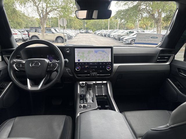 Used 2024 Lexus GX 550 w/ Cold Area Package AWD/4WD image 16