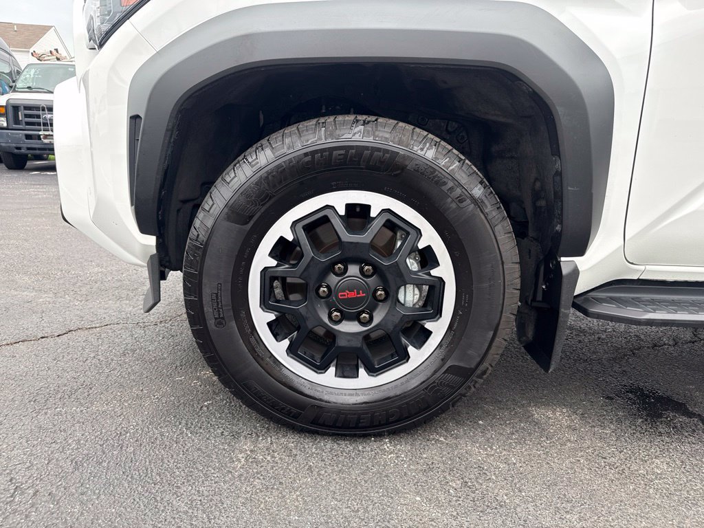 Used 2025 Toyota 4Runner TRD Off-Road Premium AWD/4WD image 48