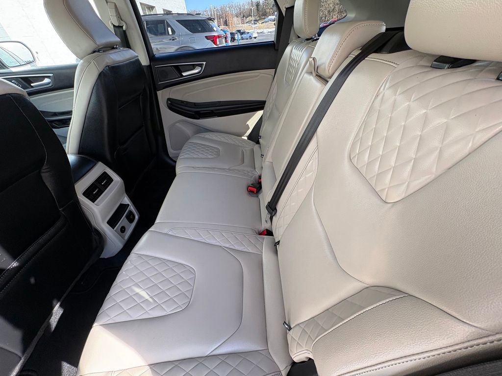 Certified 2023 Ford Edge Titanium image 24