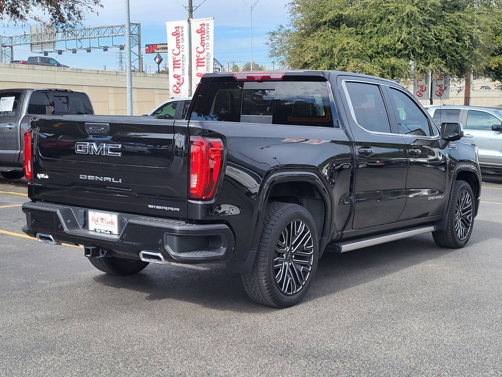 Used 2022 GMC Sierra 1500 Denali Ultimate image 3