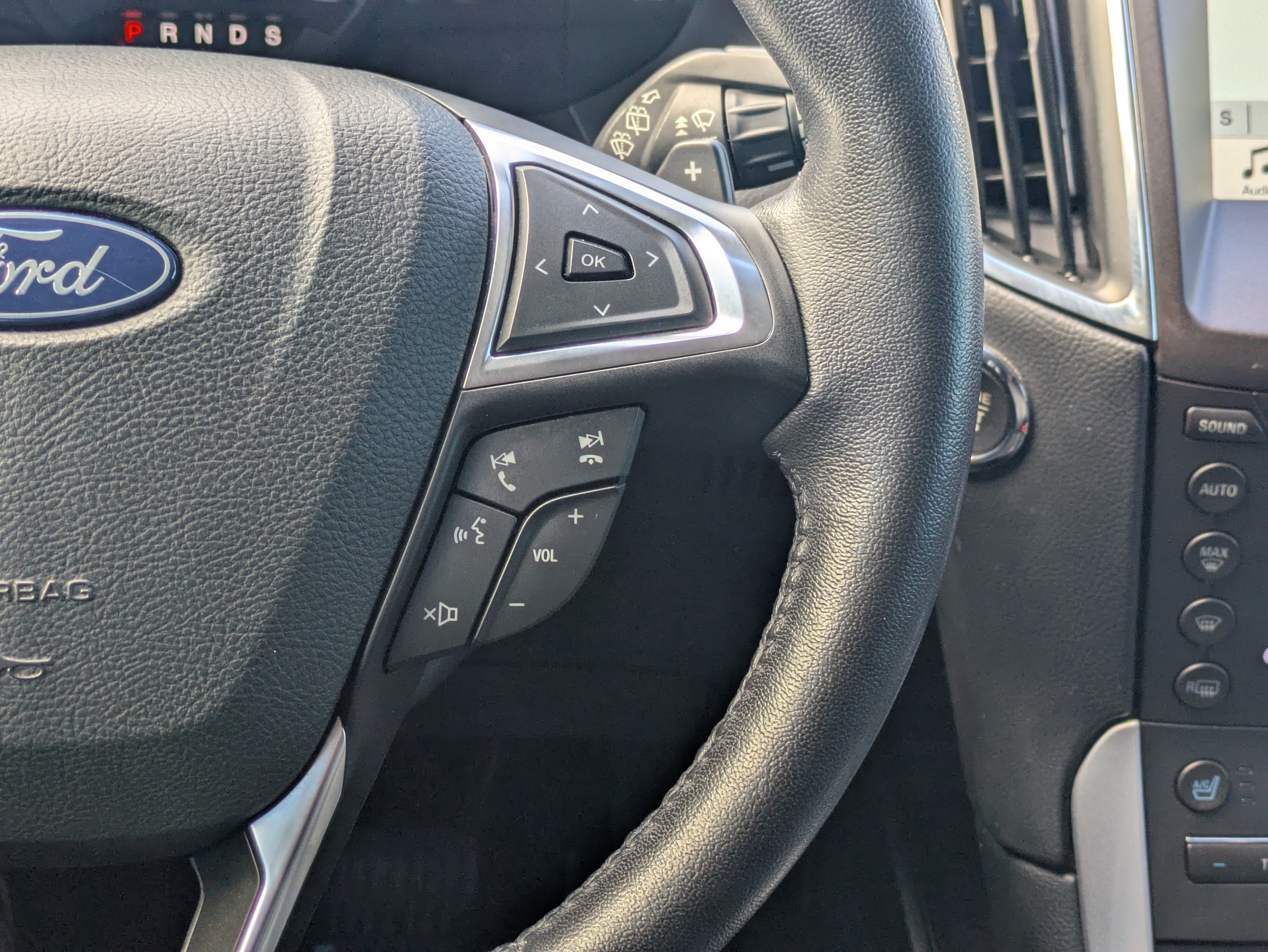 Certified 2018 Ford Edge Titanium w/ Equipment Group 301A FWD image 25