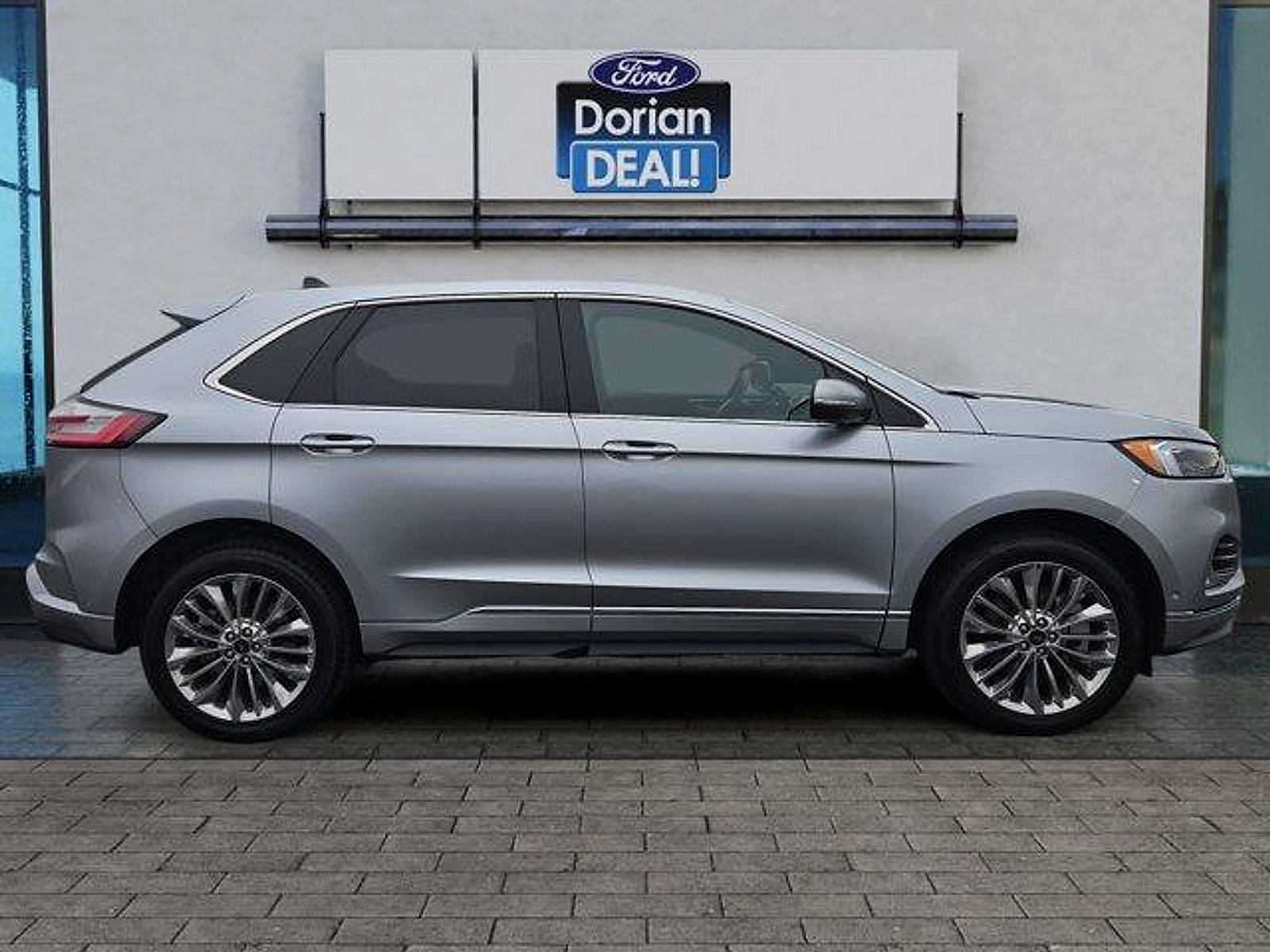 Certified 2024 Ford Edge Titanium w/ Titanium Elite Package AWD/4WD image 2