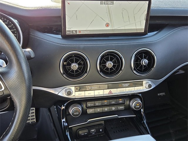 Used 2022 Kia Stinger GT2 image 18